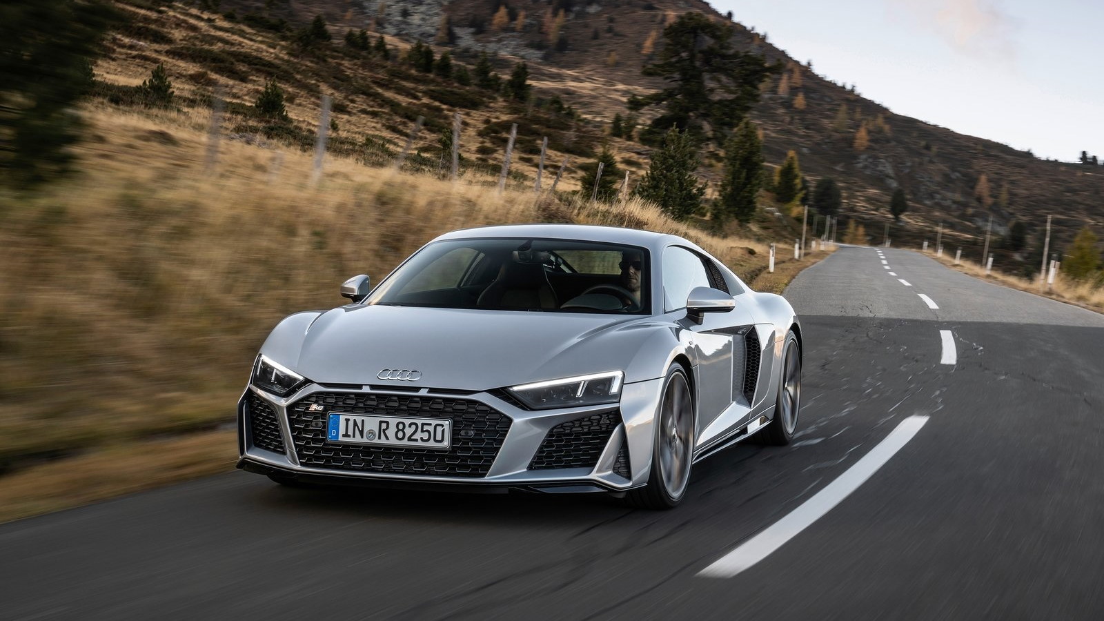 Audi-R8_V10_RWD-2020-1600-07