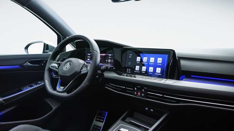 2022-volkswagen-golf-r-interior