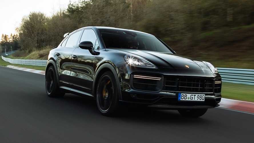 porsche-cayenne-nurburgring-lap-record-time-front-corner