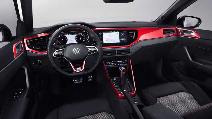 2021-volkswagen-polo-gti-facelift_enterijer1