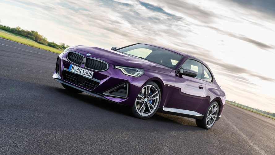 2022-bmw-m240i-exterior-front-quarter