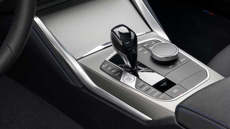 2022-bmw-m240i-interior-shift-selector