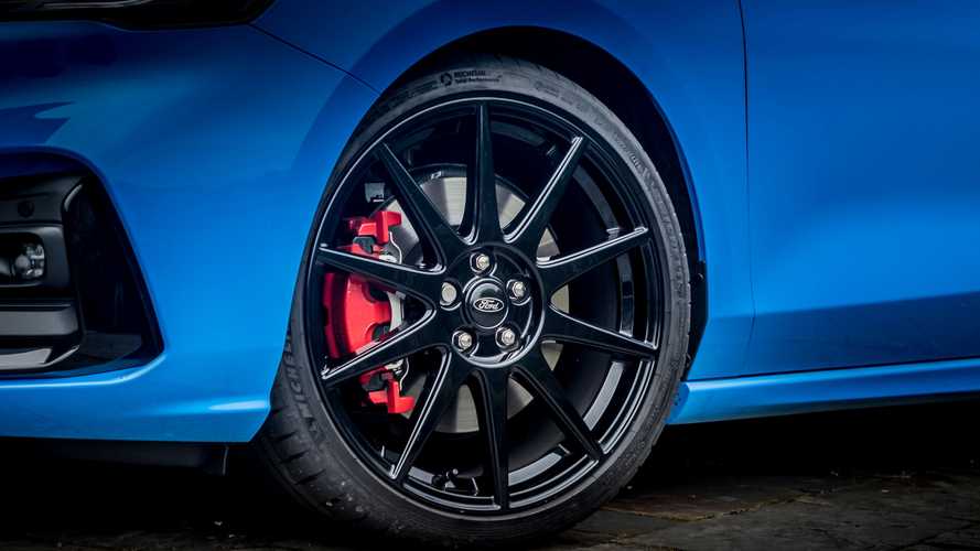 ford-focus-st-edition-wheel