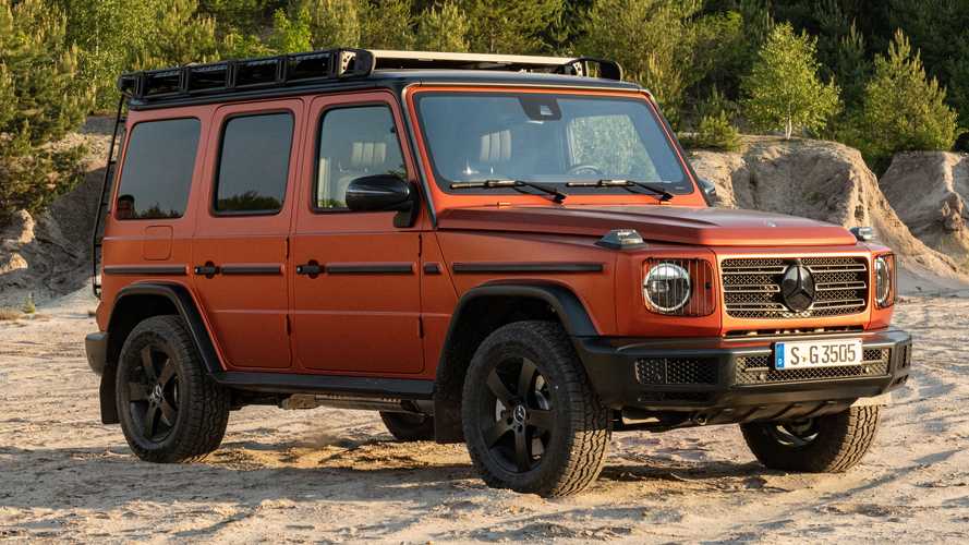 2022-mercedes-benz-g-class-professional-line-exterior-front-view